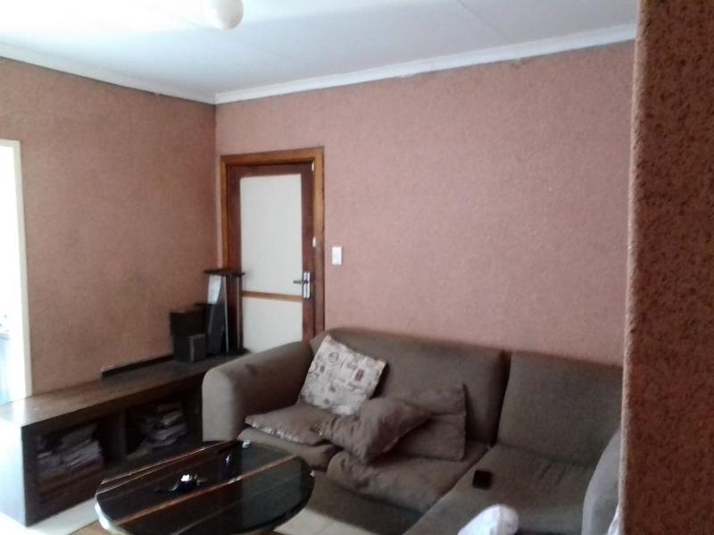 To Let 2 Bedroom Property for Rent in Zakariyya Park Gauteng