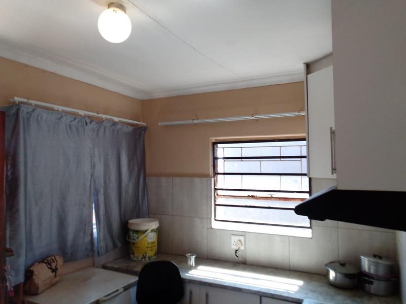 To Let 2 Bedroom Property for Rent in Zakariyya Park Gauteng