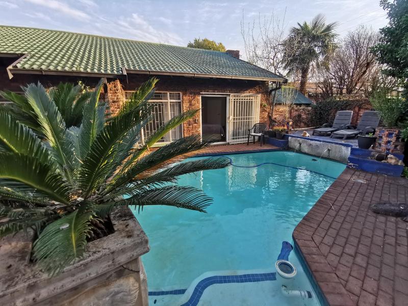 4 Bedroom Property for Sale in Golf Park Gauteng