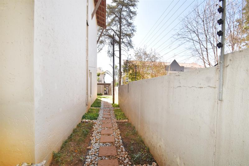 2 Bedroom Property for Sale in Sandown Gauteng