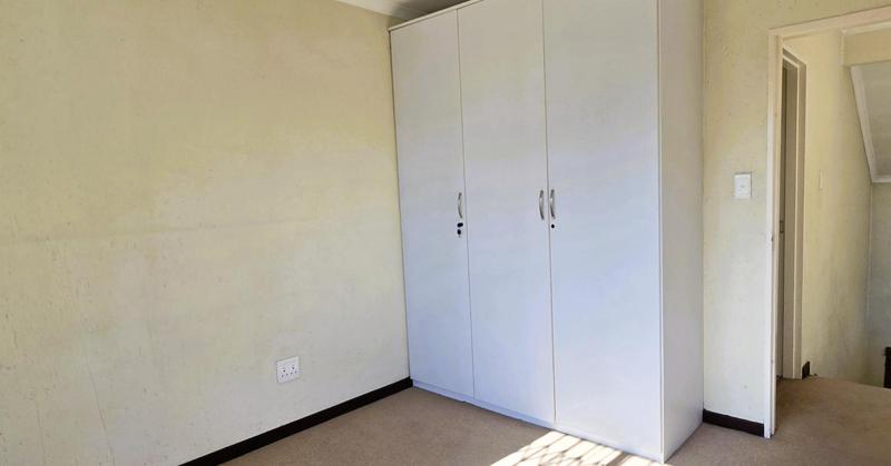 To Let 2 Bedroom Property for Rent in Greenstone Hill Gauteng
