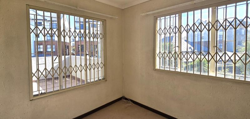 To Let 2 Bedroom Property for Rent in Greenstone Hill Gauteng