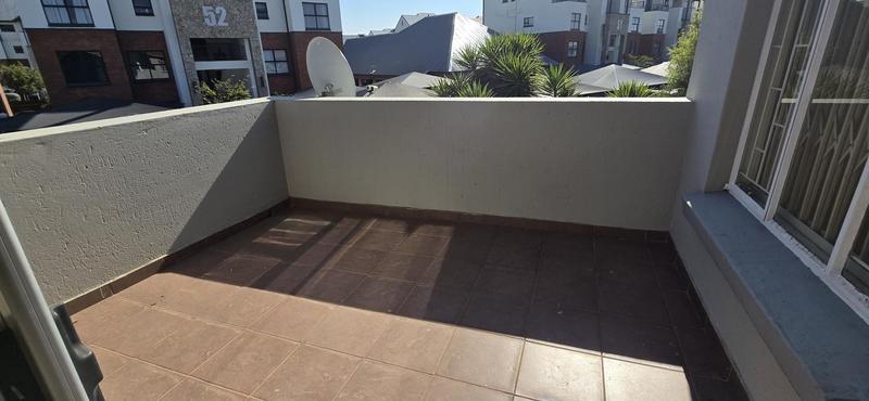 To Let 2 Bedroom Property for Rent in Greenstone Hill Gauteng