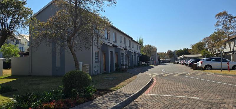 To Let 2 Bedroom Property for Rent in Greenstone Hill Gauteng