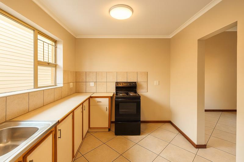 2 Bedroom Property for Sale in Pierre Van Ryneveld Gauteng