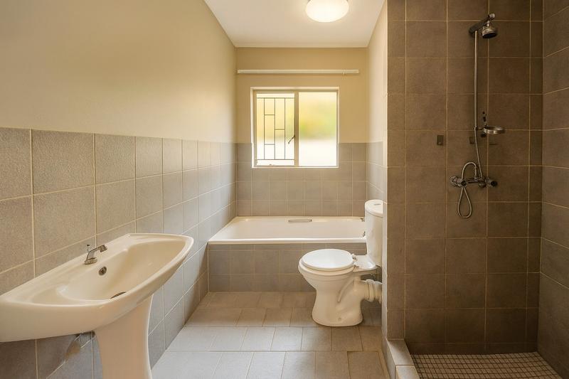 2 Bedroom Property for Sale in Pierre Van Ryneveld Gauteng