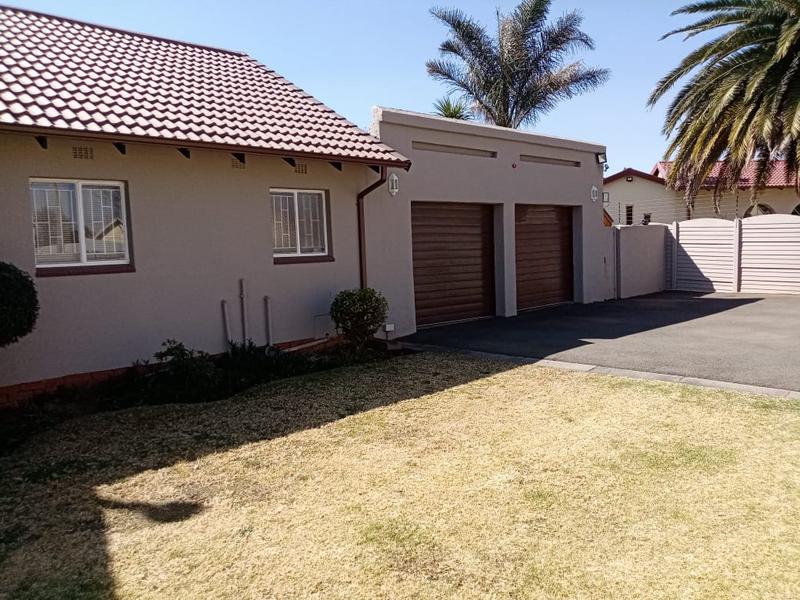 To Let 3 Bedroom Property for Rent in Parkrand Gauteng