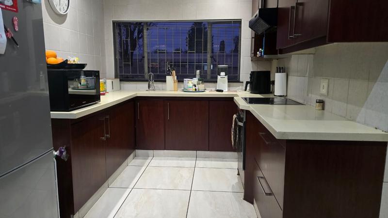 To Let 3 Bedroom Property for Rent in Parkrand Gauteng