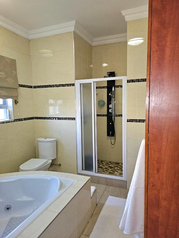 6 Bedroom Property for Sale in Eldo Village Estate Gauteng