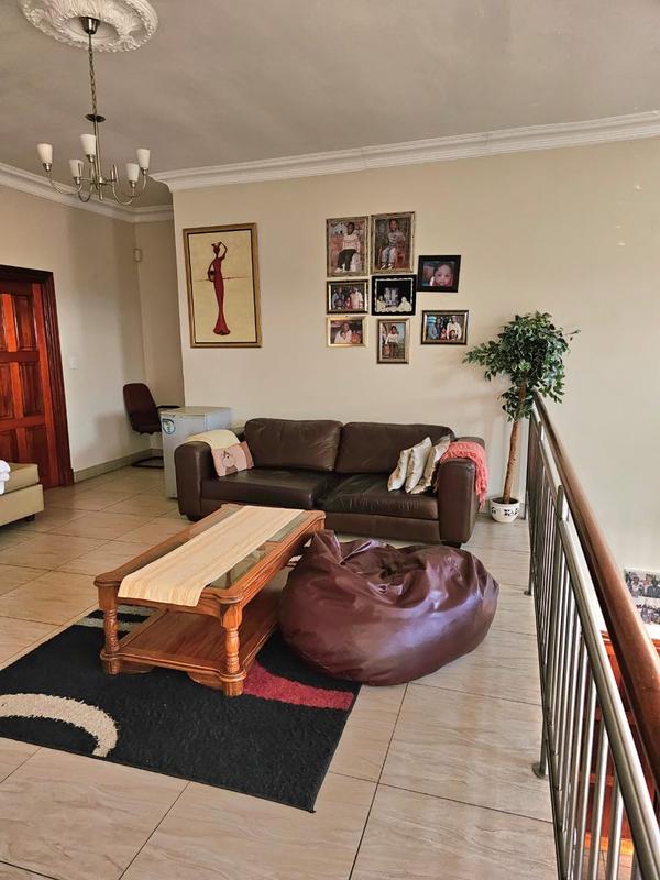 6 Bedroom Property for Sale in Eldo Village Estate Gauteng