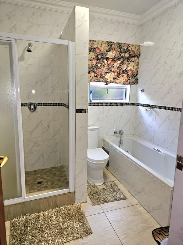 6 Bedroom Property for Sale in Eldo Village Estate Gauteng