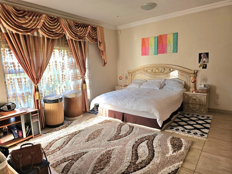6 Bedroom Property for Sale in Eldo Village Estate Gauteng