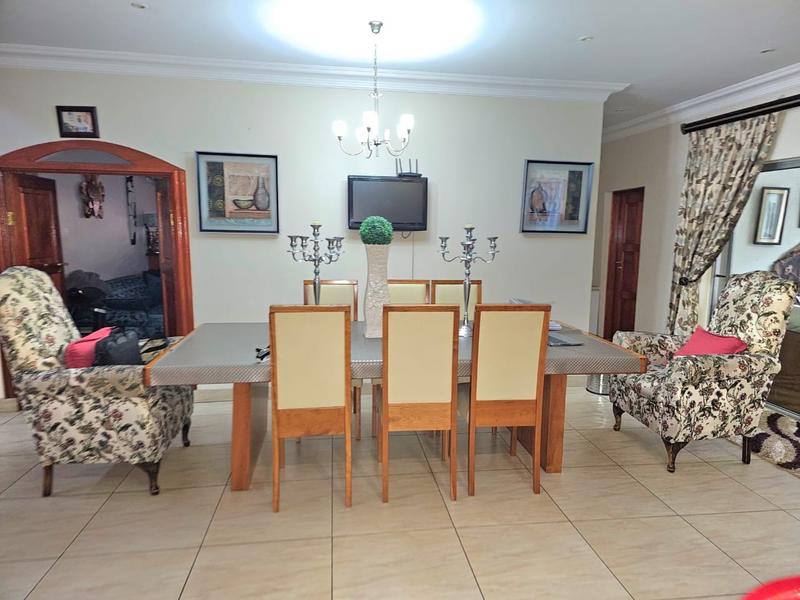 6 Bedroom Property for Sale in Eldo Village Estate Gauteng