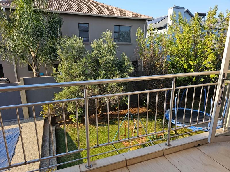 6 Bedroom Property for Sale in Eldo Village Estate Gauteng