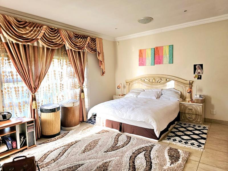6 Bedroom Property for Sale in Eldo Village Estate Gauteng