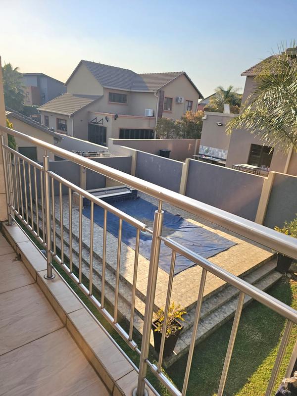 6 Bedroom Property for Sale in Eldo Village Estate Gauteng