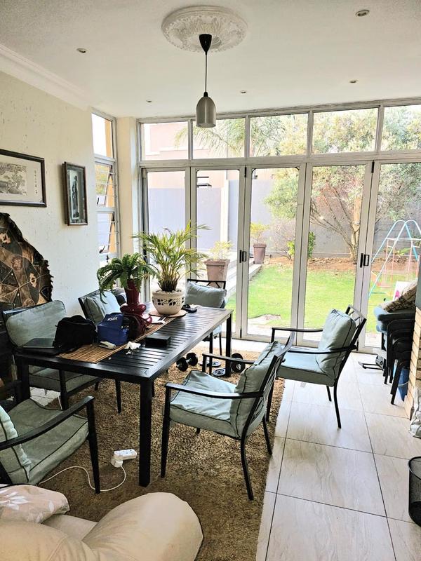 6 Bedroom Property for Sale in Eldo Village Estate Gauteng