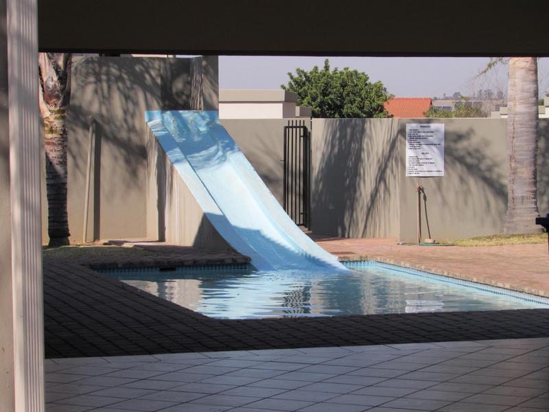 To Let 2 Bedroom Property for Rent in Hazeldean Gauteng