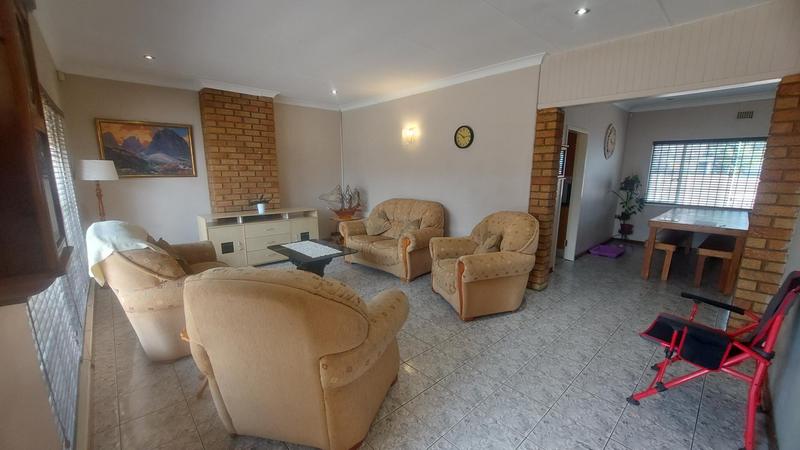 4 Bedroom Property for Sale in Farrar Park Gauteng
