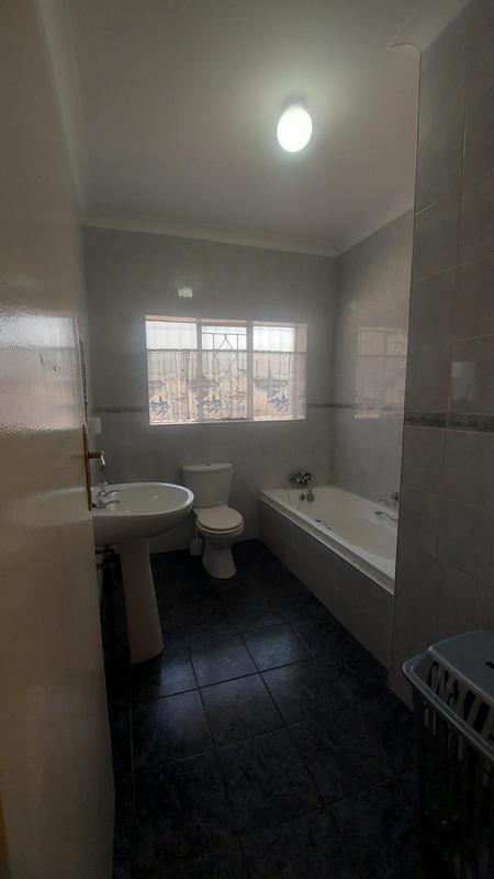 4 Bedroom Property for Sale in Farrar Park Gauteng