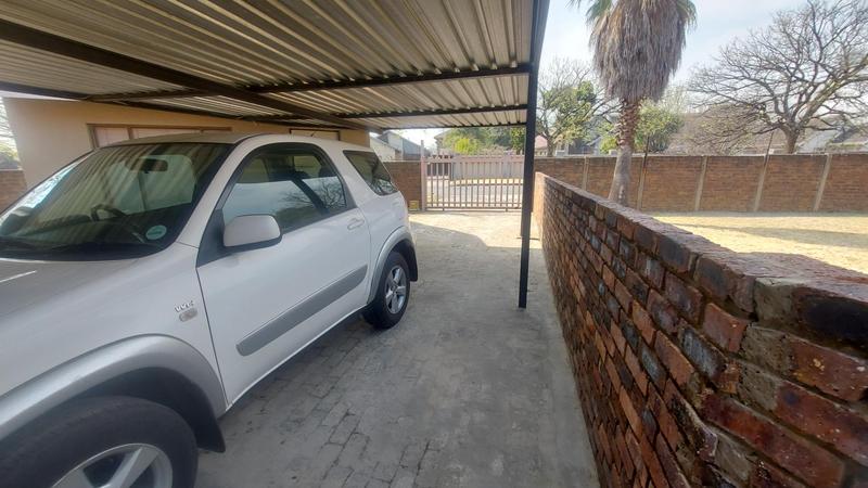 4 Bedroom Property for Sale in Farrar Park Gauteng
