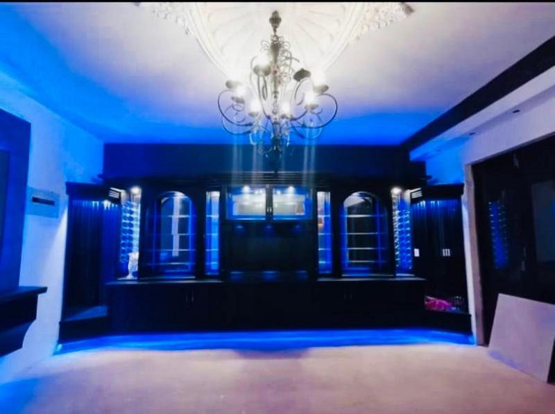 5 Bedroom Property for Sale in Ormonde Gauteng