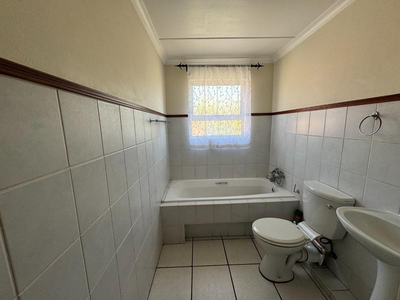 To Let 2 Bedroom Property for Rent in Sunninghill Gauteng