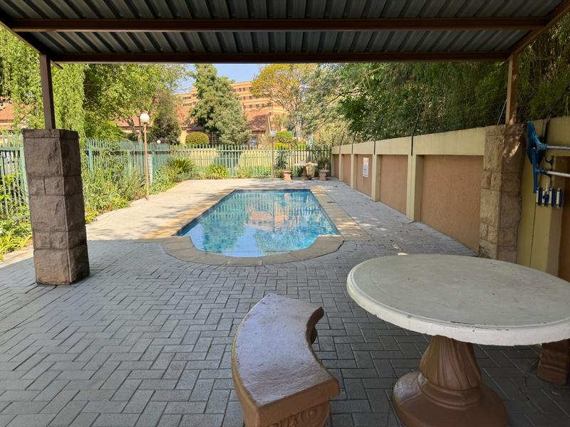 To Let 2 Bedroom Property for Rent in Sunninghill Gauteng