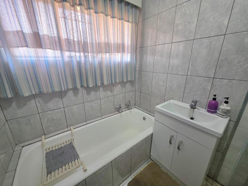 3 Bedroom Property for Sale in Elspark Gauteng