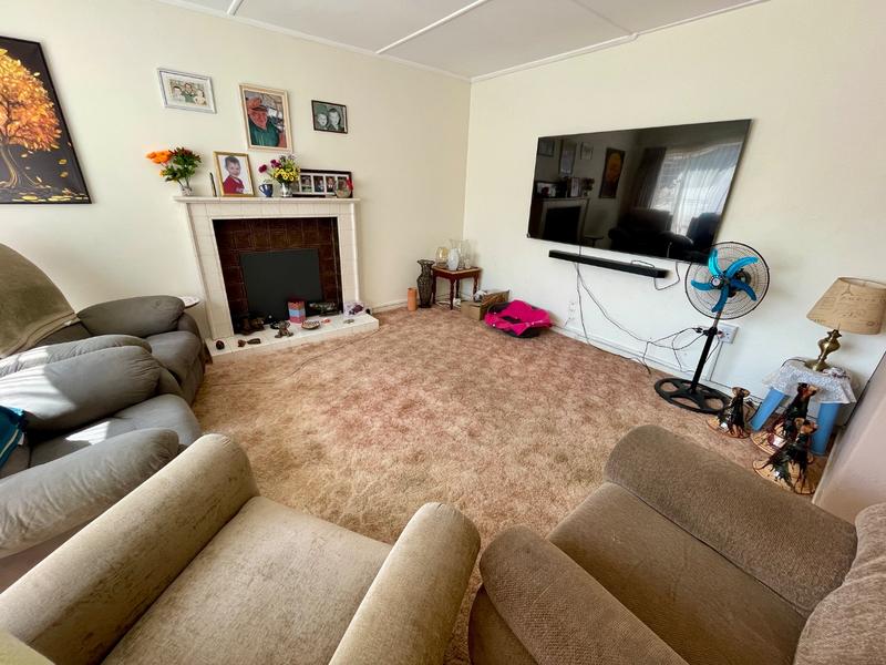 3 Bedroom Property for Sale in Kenmare Gauteng