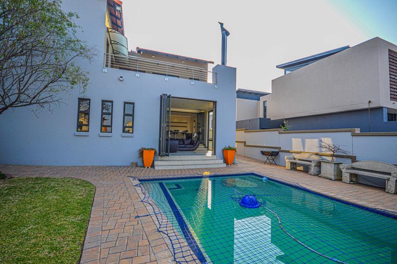 4 Bedroom Property for Sale in Copperleaf Estate Gauteng