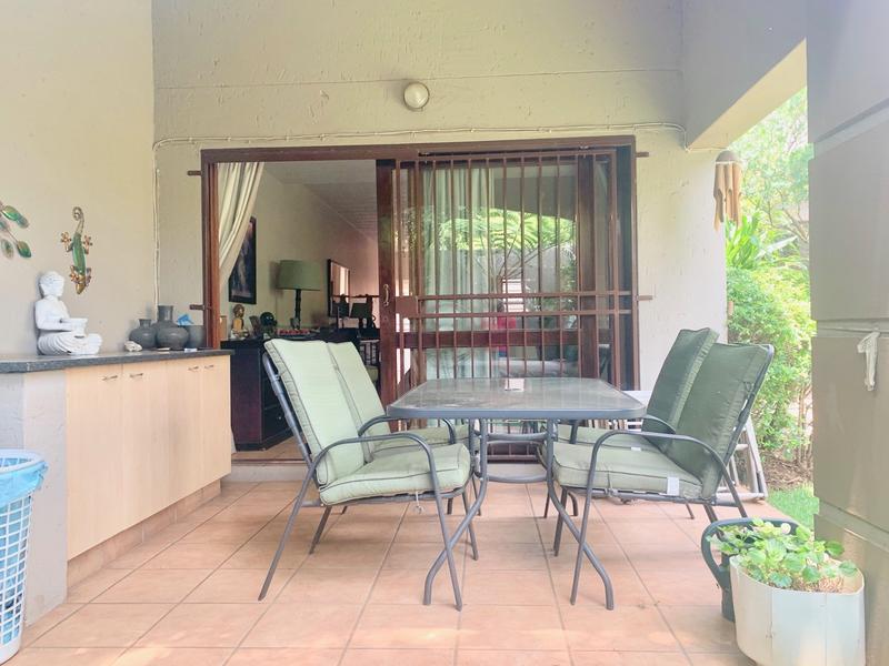 To Let 1 Bedroom Property for Rent in Waverley Gauteng