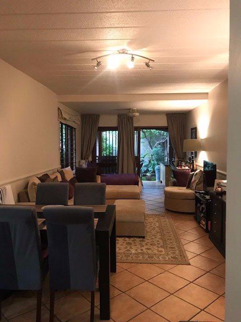 To Let 1 Bedroom Property for Rent in Waverley Gauteng