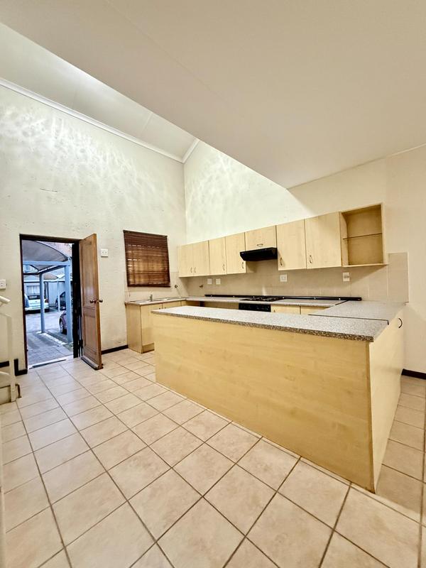 To Let 2 Bedroom Property for Rent in Greenstone Hill Gauteng