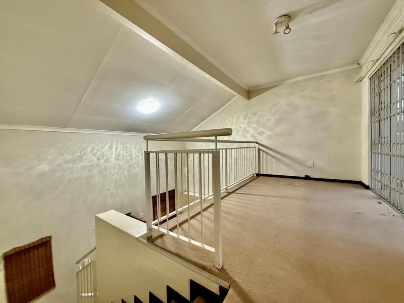 To Let 2 Bedroom Property for Rent in Greenstone Hill Gauteng