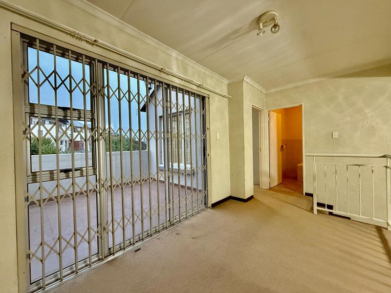 To Let 2 Bedroom Property for Rent in Greenstone Hill Gauteng