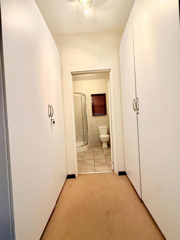 To Let 2 Bedroom Property for Rent in Greenstone Hill Gauteng