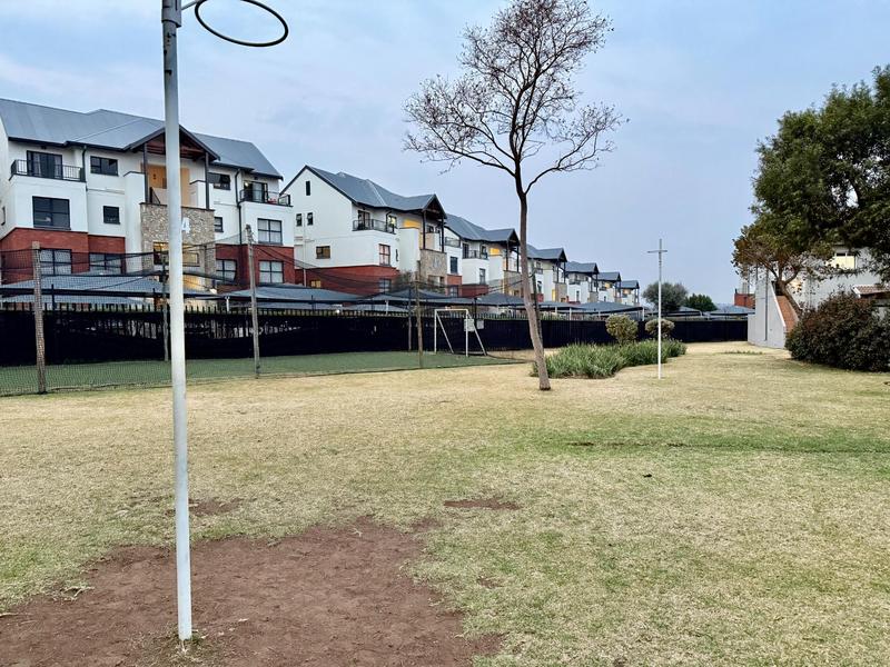 To Let 2 Bedroom Property for Rent in Greenstone Hill Gauteng