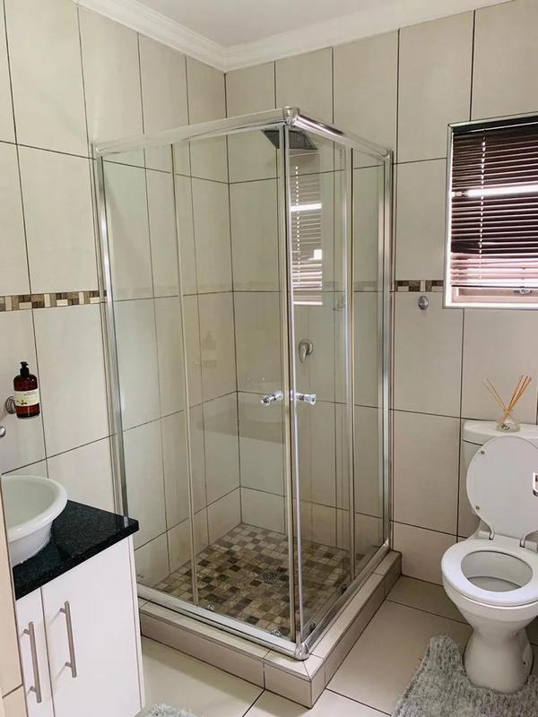 To Let 3 Bedroom Property for Rent in Buccleuch Gauteng
