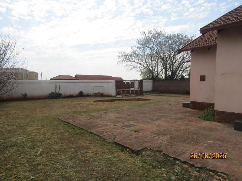 3 Bedroom Property for Sale in Dawn Park Gauteng