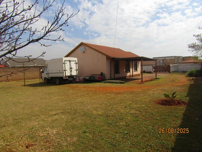 3 Bedroom Property for Sale in Dawn Park Gauteng