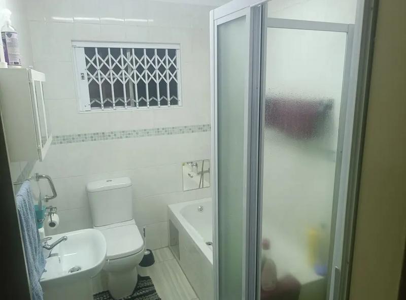 2 Bedroom Property for Sale in Weavind Park Gauteng