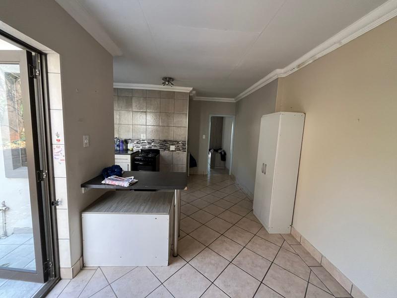 To Let 1 Bedroom Property for Rent in Kensington Gauteng