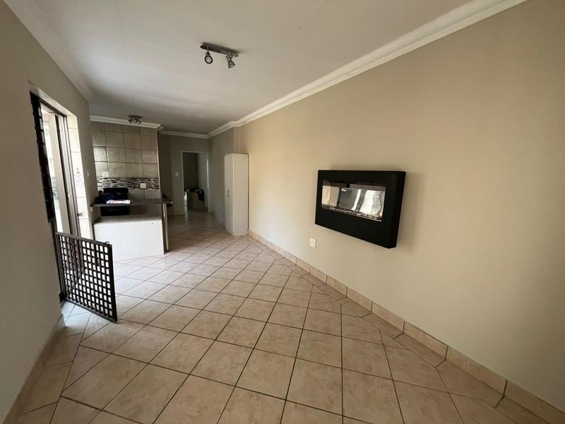 To Let 1 Bedroom Property for Rent in Kensington Gauteng