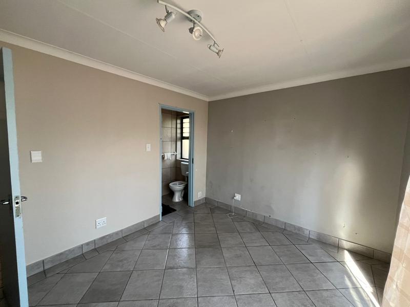 To Let 1 Bedroom Property for Rent in Kensington Gauteng
