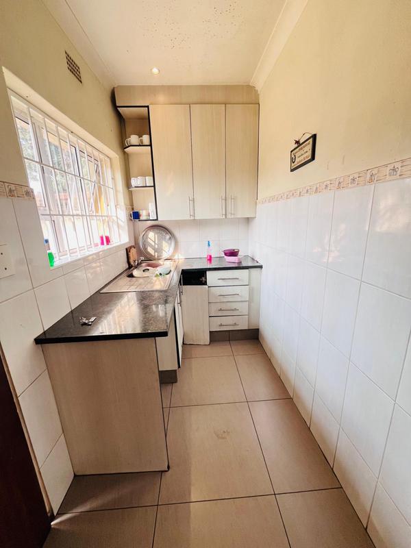 8 Bedroom Property for Sale in Wychwood Gauteng