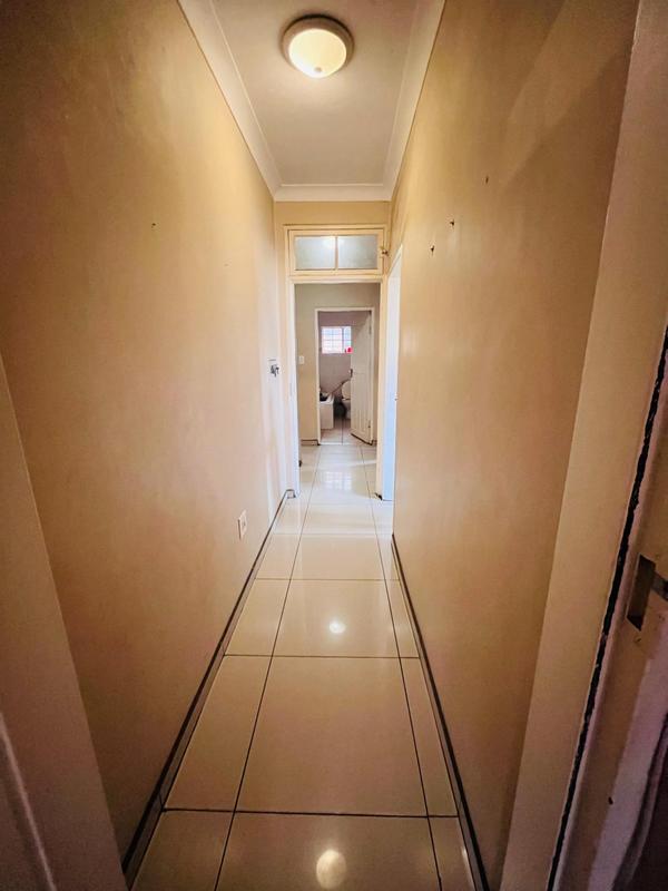 8 Bedroom Property for Sale in Wychwood Gauteng