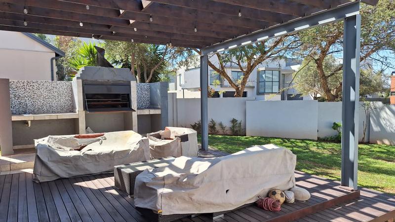 To Let 4 Bedroom Property for Rent in Midstream Estate Gauteng