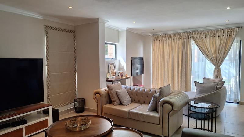 To Let 4 Bedroom Property for Rent in Midstream Estate Gauteng