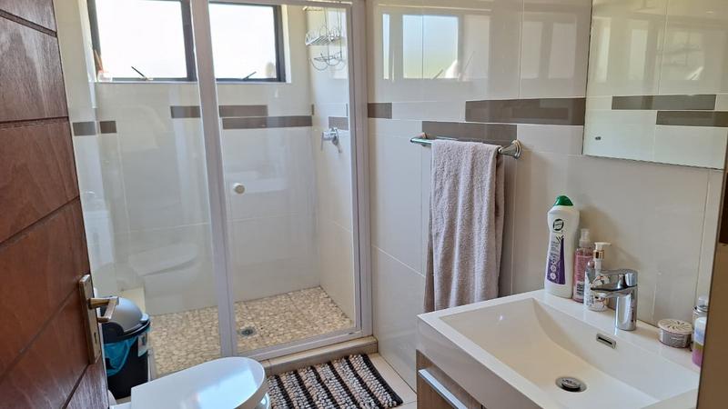 To Let 4 Bedroom Property for Rent in Midstream Estate Gauteng
